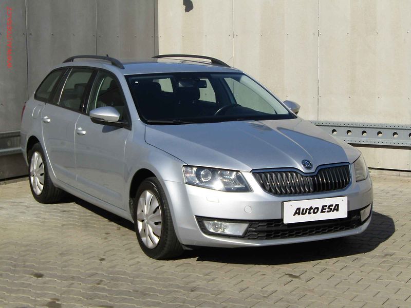 Škoda Octavia (2014) 2.0 TDi, Xenon, navi - fotografie inzerátu