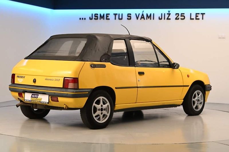 Peugeot 205 (1995) 1.4 CABRIO Pininfarina i - fotka 7 z 19