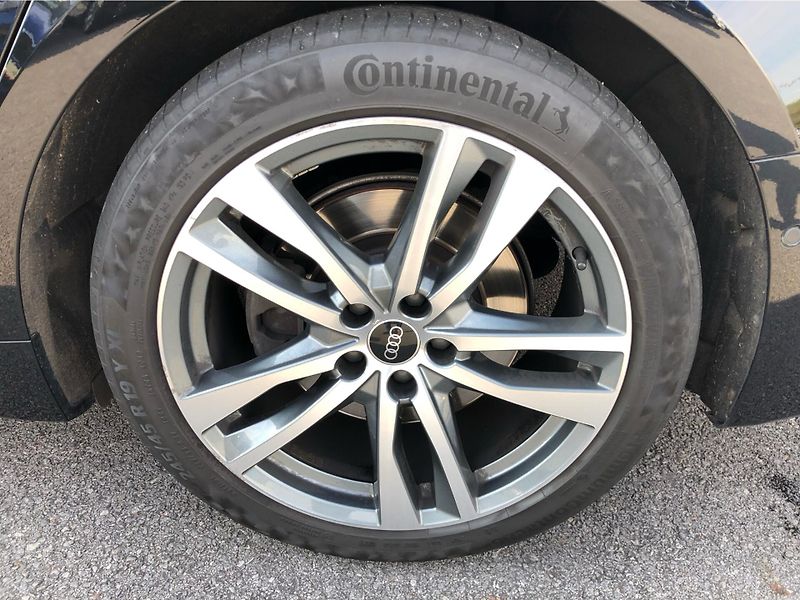 Audi A6 AVANT SPORT 50TDi - fotka 14 z 30