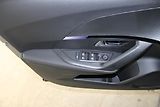 Peugeot 2008 (2025) ALLURE PureTech 100 S&S MAN6 - náhled 15