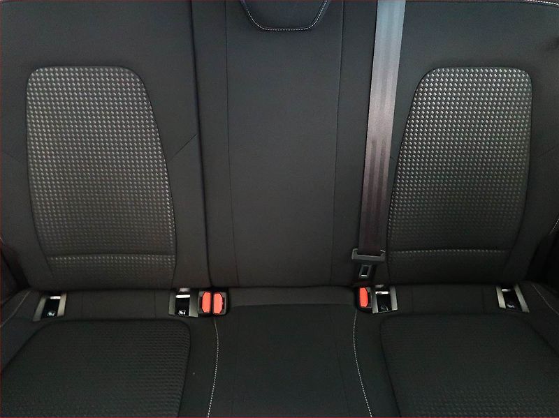 Ford Focus (2020) 1.0 EcoBoost, Tempomat - fotka 10 z 15