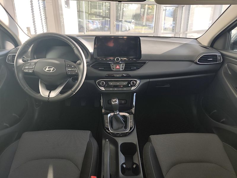 Hyundai i30 (2025) 1.5i 71kW MT Comfort - fotka 10 z 21