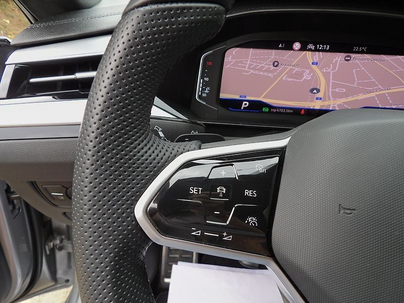Volkswagen Arteon Shooting Brake 2.0TDI DSG 4Motion Rline Tažné - fotka 18 z 36