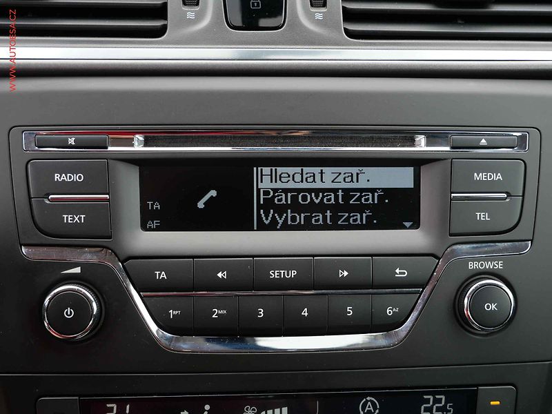 Renault Kadjar (2016) 1.2TCe, ČR, AC, tempo, park - fotka 17 z 18