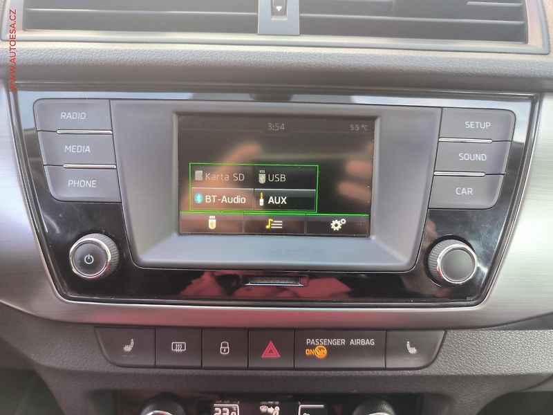 Škoda Fabia (2016) 1.2 TSi, 2.maj,ČR, Style - fotka 12 z 18