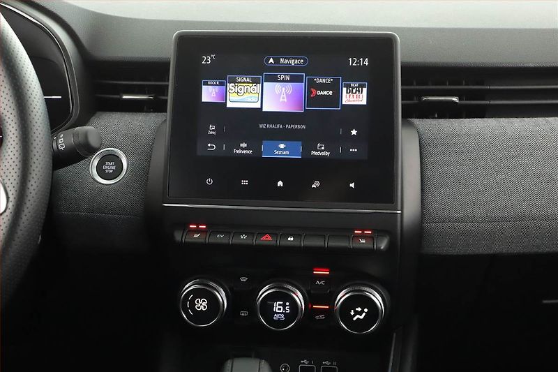 Renault Clio (2025) E-Tech Hybrid, TECHNO, KAMERA - fotka 9 z 22