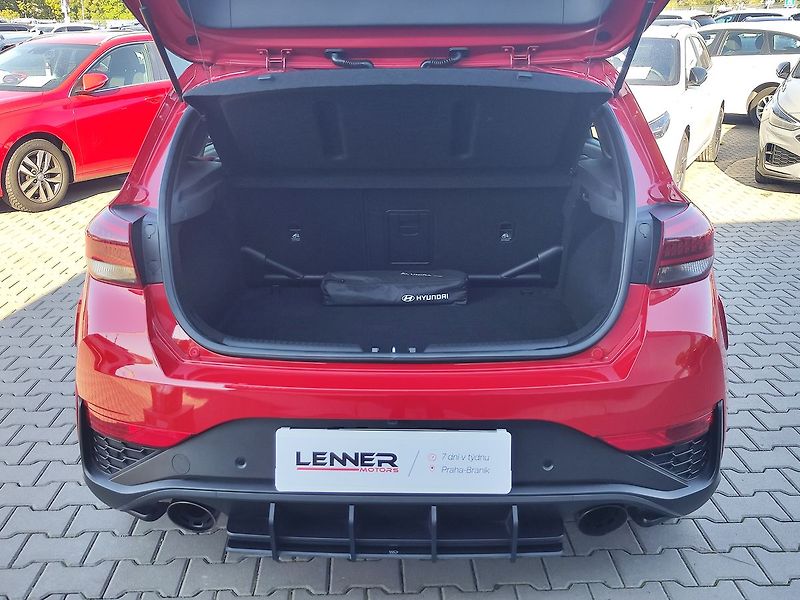 Hyundai i30 2.0 T-GDI/206kW N-Performance - fotka 9 z 38