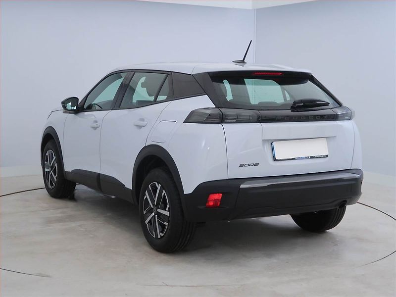 Peugeot 2008 (2025) Style 1.2 PureTech - fotka 4 z 16