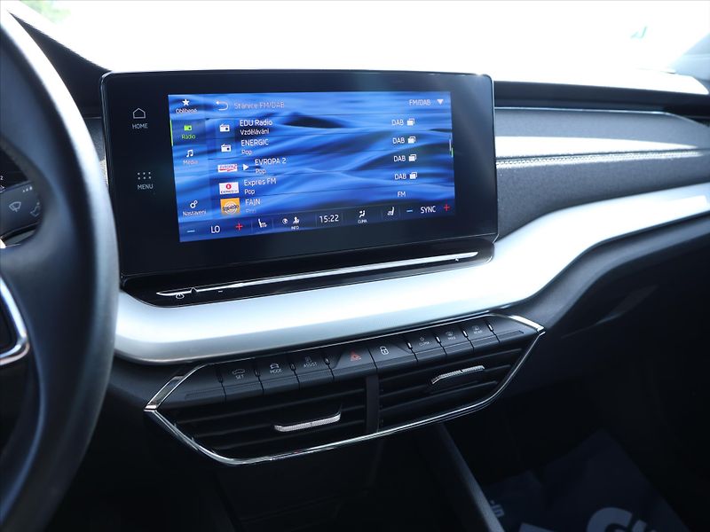 Škoda Octavia 2,0 TDI DSG Style Matrix DPH - fotka 14 z 22