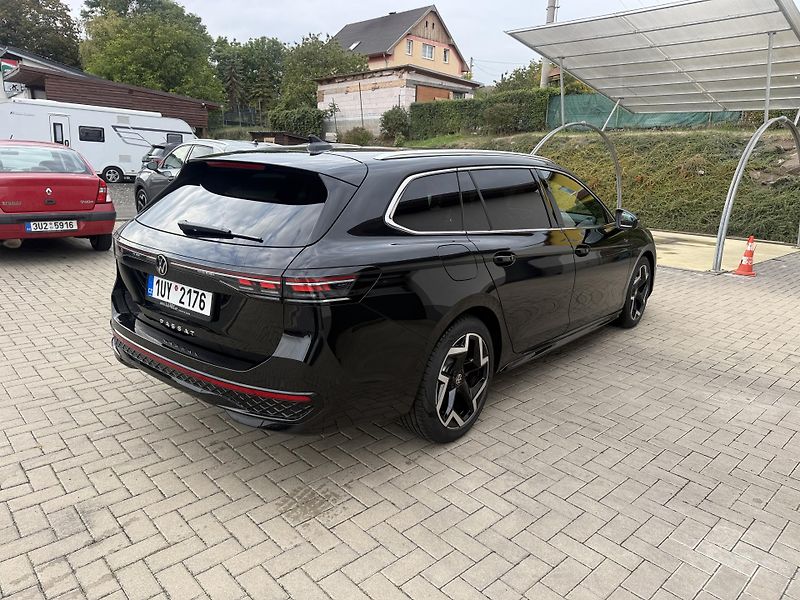 Volkswagen Passat (2026) 2.0 TDI 110kw R-line - fotka 5 z 16