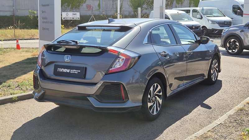 Honda Civic (2019) 1,0 VTEC Turbo - fotka 3 z 10
