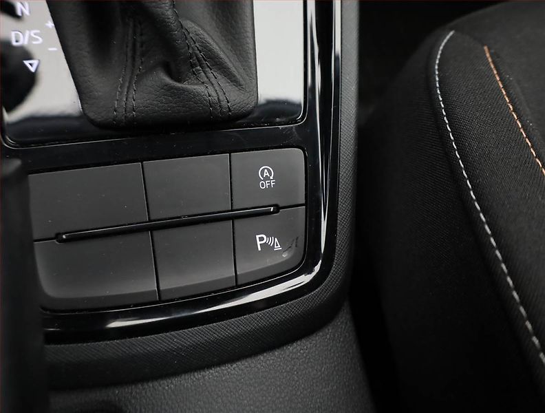 Škoda Scala (2021) Style 1.6 TDI, Automat, Navi - fotka 17 z 21