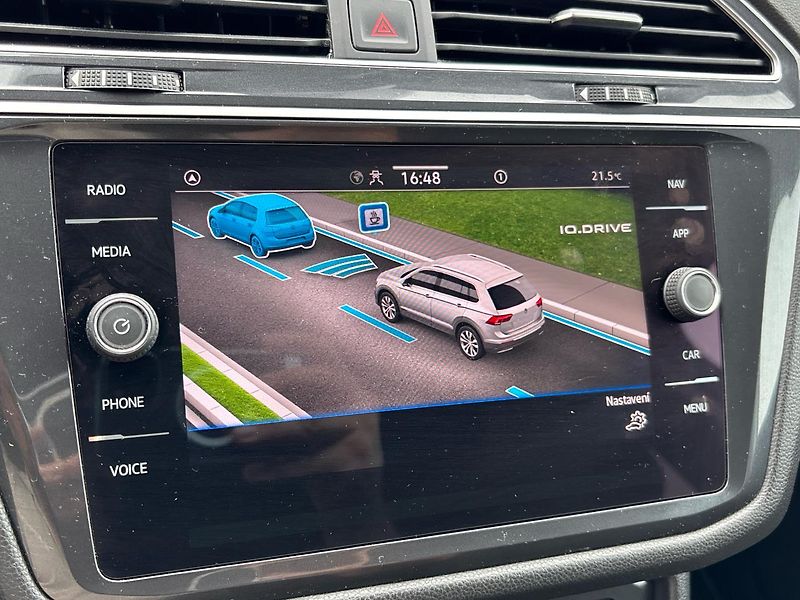 Volkswagen Tiguan Life DSG - fotka 25 z 28