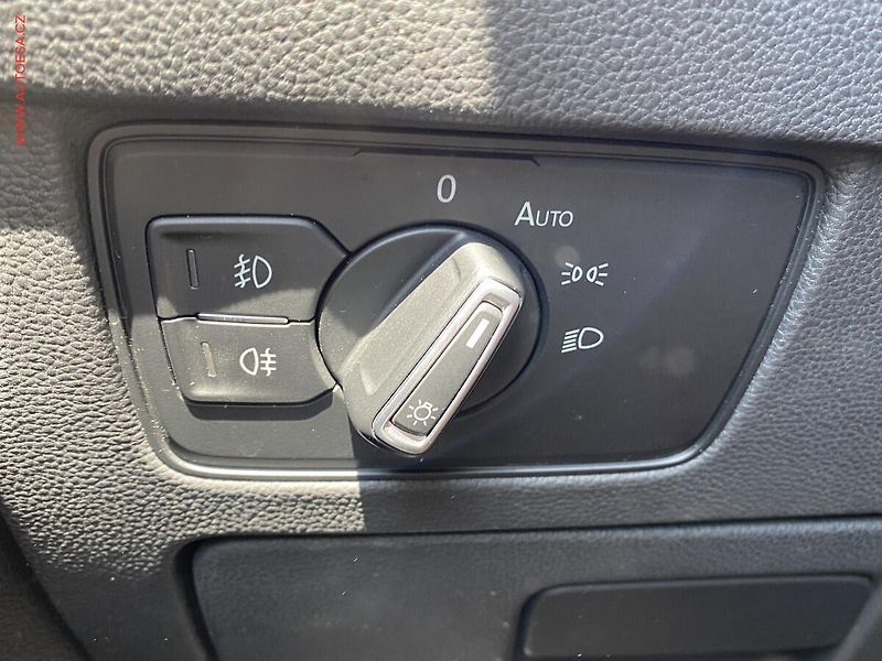 Volkswagen Passat (2020) 2.0 TDi 4Motion, ČR - fotka 16 z 24