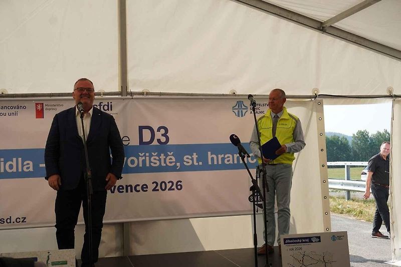 Otevření nového úseku dálnice D3 od Nažidel k Dolnímu Dvořišti.
