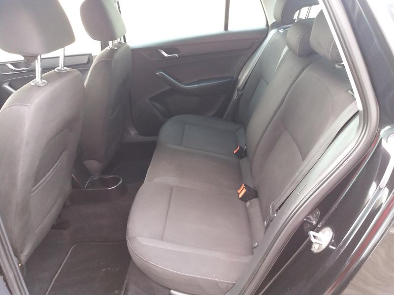 Škoda Rapid 1.2TSi,77kW,TAŽNY,NOVÉ-ROZVODY - fotka 18 z 24