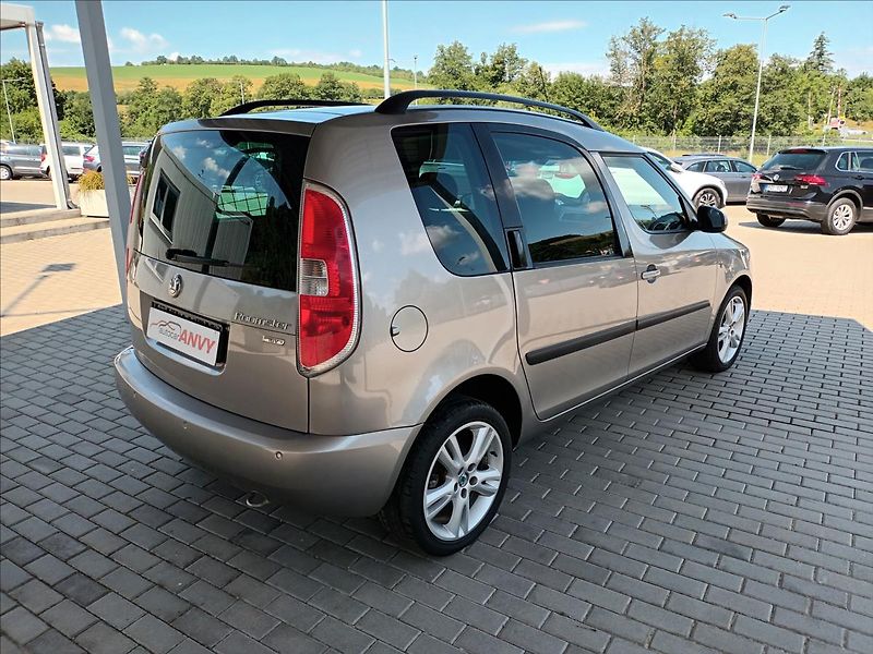 Škoda Roomster 1,4 16V,63KW,KLIMA,ALU KOLA - fotka 5 z 43