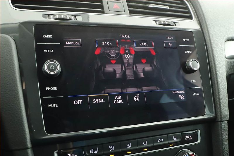 Volkswagen Golf (2019) 1.6 TDI, Tempomat - fotka 16 z 18