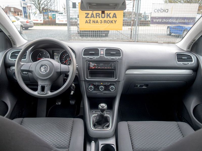 Volkswagen Golf (2012) 1.6TDI 77KW – SERVIS - fotka 11 z 46
