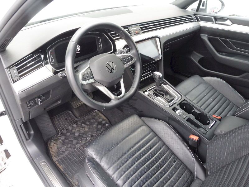 Volkswagen Passat (2022) Elegance 2,0 TDI 147kW DSG 4MO - fotka 6 z 30