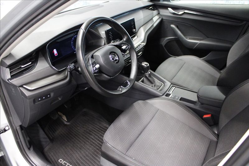 Škoda Octavia 2,0 TDI Ambition 1.majitel CZ - fotka 8 z 35