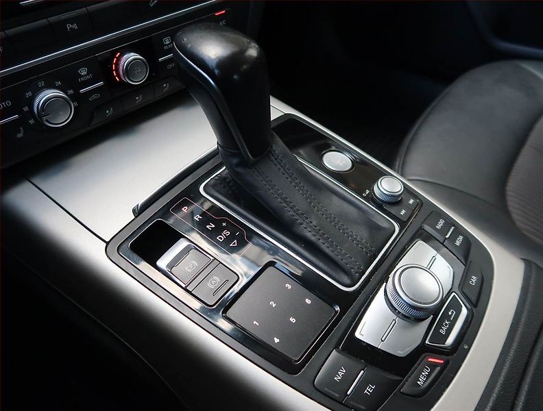 Audi A6 Allroad (2015) 3.0 TDI, 4X4, Automat - fotka 13 z 22
