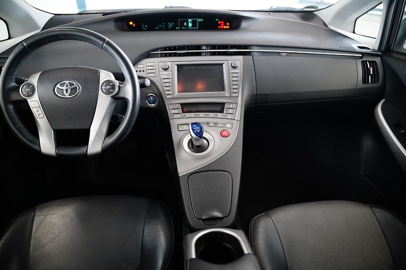 Toyota Prius - fotka 5 z 25