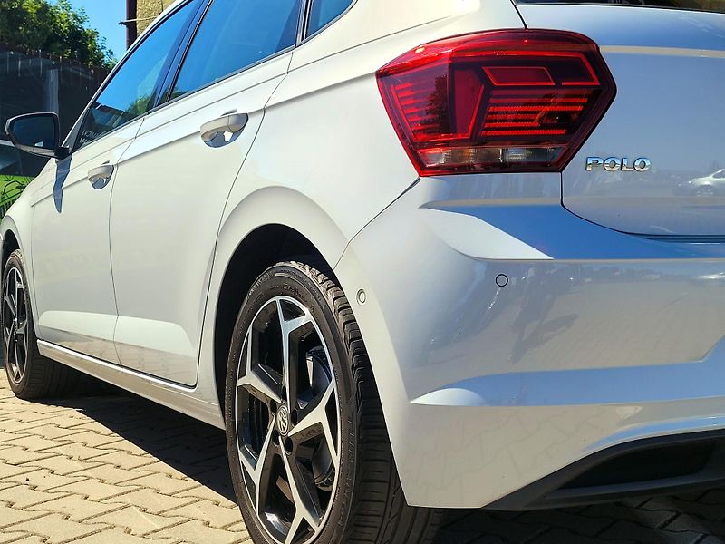 Volkswagen Polo 1,0TSi DSG Highline CEBIA - fotka 45 z 46