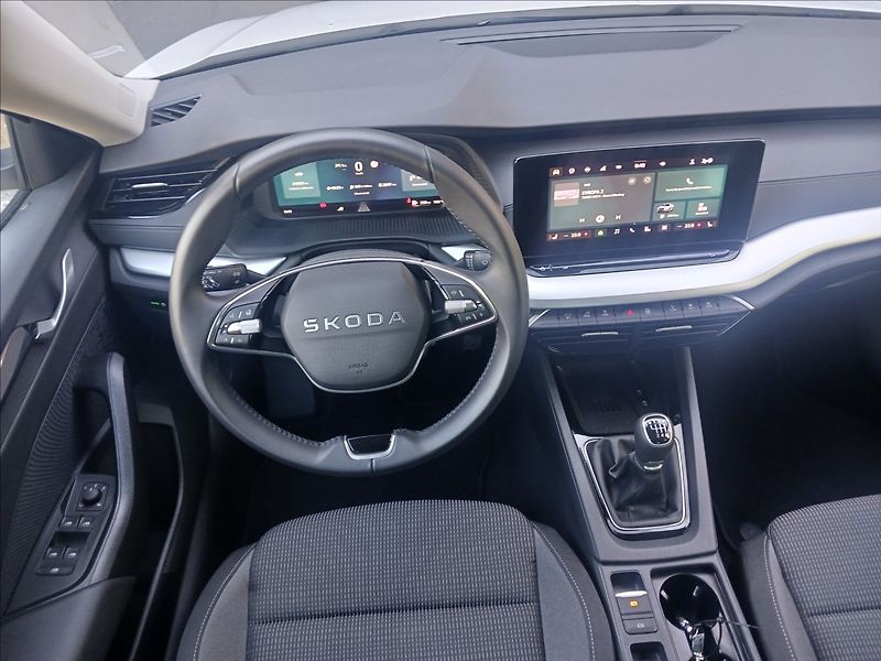 Škoda Octavia 1,5 TSI Vyhřívané př. okno Taž - fotka 14 z 27