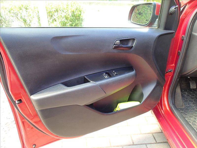 Kia Picanto 1,0 ČR, KLIMA, 2.Kola - fotka 10 z 34