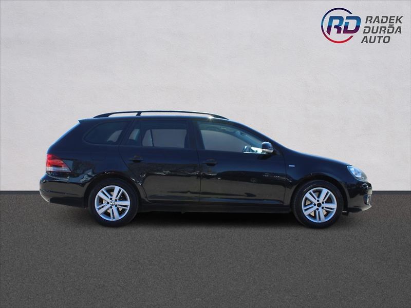 Volkswagen Golf 2,0 TDI  TAŽNÉ,SERVIS,MATCH - fotka 4 z 38