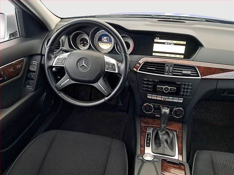 Mercedes-Benz Třídy C (2011) Elegance C 220 CDI, Automat - fotka 7 z 19