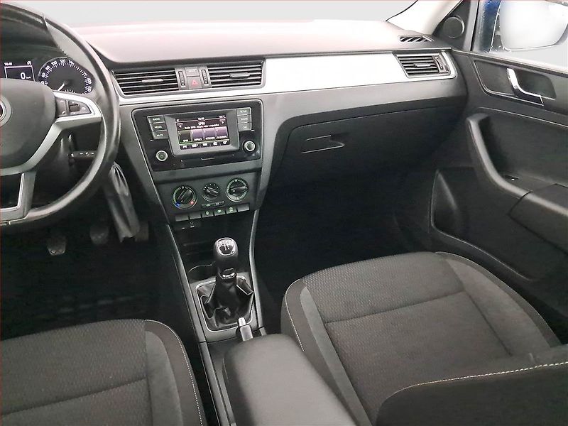 Škoda Rapid (2016) Ambition 1.2 TSI, Serv.kniha - fotka 8 z 16
