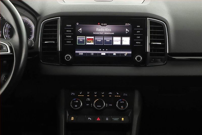 Škoda Karoq (2018) 2.0 TDI, 4X4, Automat, Navi - fotka 9 z 17