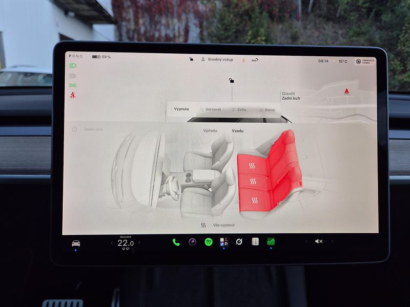 Tesla Model Y PERFORMANCE 393kw 21ALU 93,0% - fotka 32 z 48