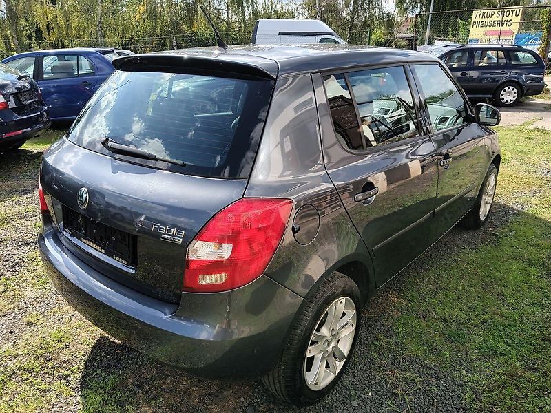 Škoda Fabia 1.4 16V Ambiente - fotka 5 z 25