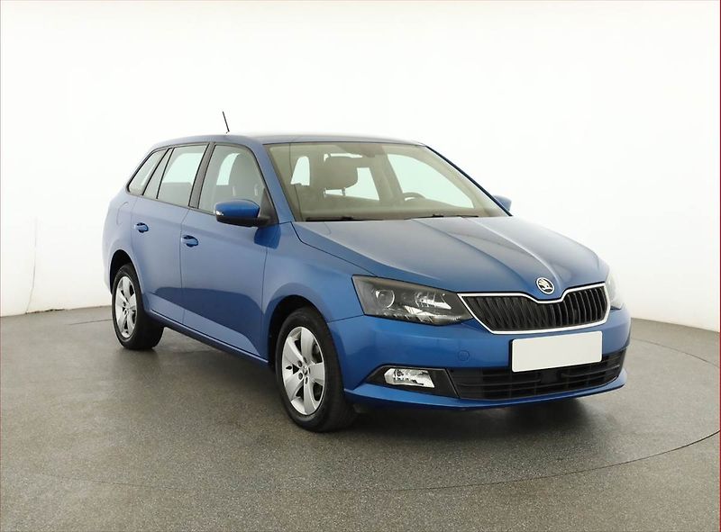 Škoda Fabia (2018) Style 1.0 TSI, Park. senzory - fotografie inzerátu