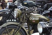 Krása a elegance starých strojů na veteránské vyjížďce plzeňského Veteran Car Clubu v Radobyčicích.