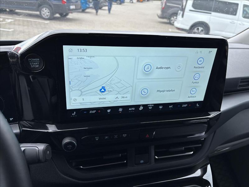 Ford Tourneo Custom 2,0 EcoBlue 125kW L2 Titanium - fotka 34 z 47
