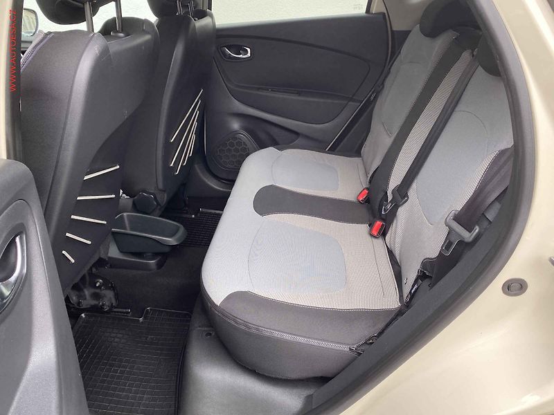 Renault Captur (2016) 0.9 TCe, ČR, AC, tempo, park - fotka 10 z 16