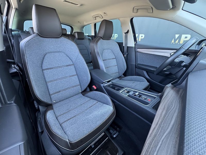 Seat Leon (2022) 1.5eTSi DSG Xcellence DPH RZV - fotka 20 z 50