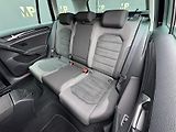 Volkswagen Golf (2017) 2.0TDi MAN Highline+, DPH, RZV - náhled 17