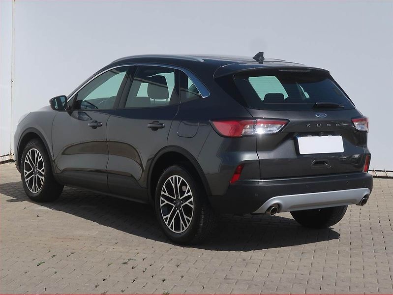 Ford Kuga (2022) Titanium 1.5 EcoBoost - fotka 4 z 16