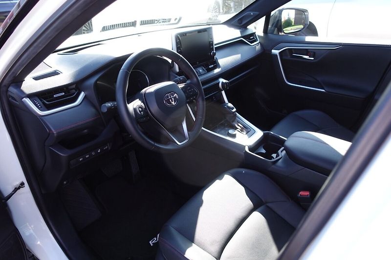 Toyota RAV4 2,5 PHEV Plug-in Selection VIP - fotka 13 z 38