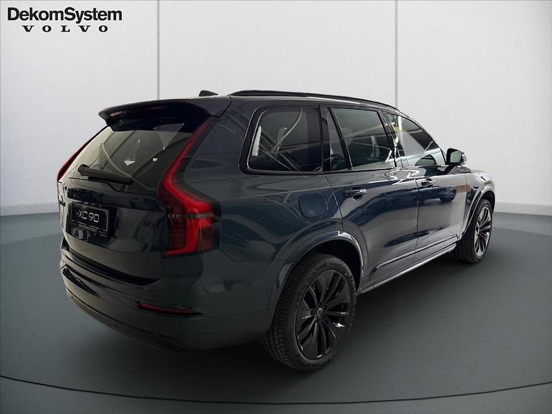 Volvo XC90 2,0  B5 Black Edition - fotka 3 z 15