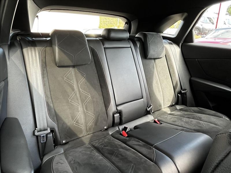DS Automobiles DS7 Crossback 2,0   Ds 7 crossback - fotka 6 z 25