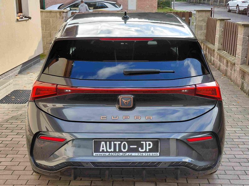 Cupra Born XL-BAT  77kWh  170kW SOH-95,4% - fotka 4 z 12