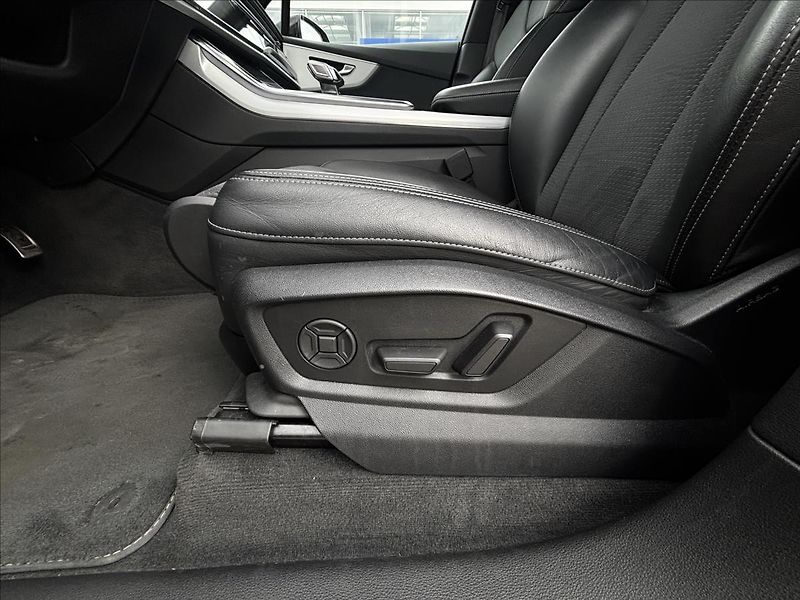 Audi Q7 3,0 TDI 210kW quattro S-line - fotka 26 z 42