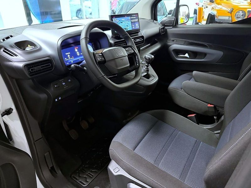 Fiat Dobló (2026) Panorama 1.2 Turbo 110k MT6 *1 - fotka 8 z 21
