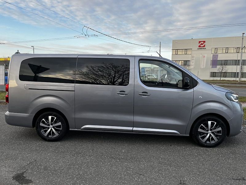 Toyota ProAce Verso 2.0D 8AT Family ODBĚR 1/2027 - fotka 3 z 31
